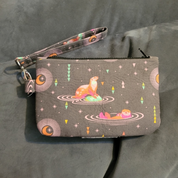 SEAL SATURN COSMOS WRISTLET WALLET - Picture 2 of 11